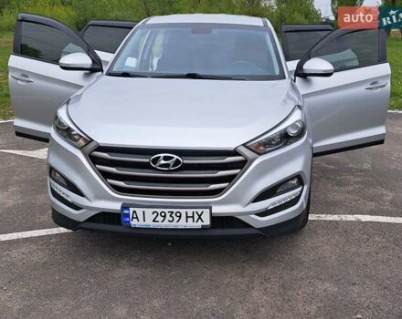 Серый Хендай Туксон, объемом двигателя 1.59 л и пробегом 57 тыс. км за 17300 $, фото 1 на Automoto.ua