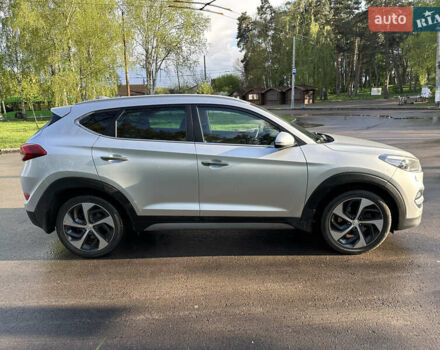 Хендай Туксон 2016 в Киеве на Automoto.ua Серый Хендай Туксон, объемом двигателя 2 л и пробегом 126 тыс. км за 21500 $, фото 7 на Automoto.ua