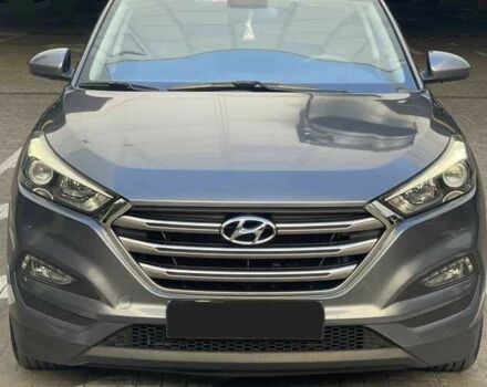 Сірий Хендай Туксон, об'ємом двигуна 2 л та пробігом 125 тис. км за 13600 $, фото 2 на Automoto.ua