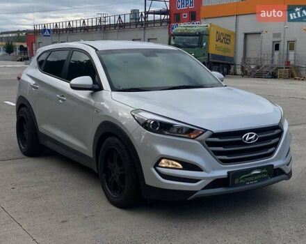 Серый Хендай Туксон, объемом двигателя 1.7 л и пробегом 99 тыс. км за 15490 $, фото 4 на Automoto.ua