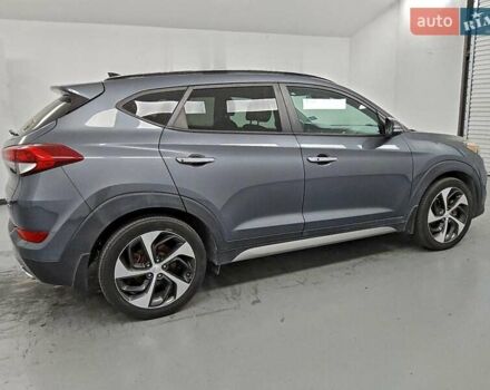 Сірий Хендай Туксон, об'ємом двигуна 1.59 л та пробігом 171 тис. км за 3200 $, фото 3 на Automoto.ua
