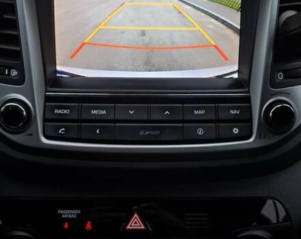 Сірий Хендай Туксон, об'ємом двигуна 2 л та пробігом 98 тис. км за 18500 $, фото 17 на Automoto.ua