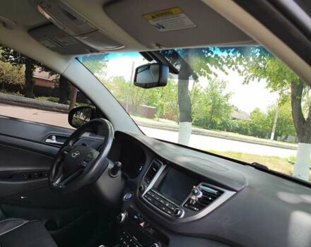 Сірий Хендай Туксон, об'ємом двигуна 2 л та пробігом 60 тис. км за 18200 $, фото 16 на Automoto.ua