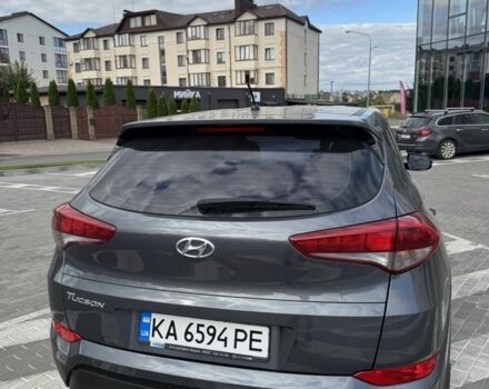 Серый Хендай Туксон, объемом двигателя 2 л и пробегом 65 тыс. км за 21000 $, фото 5 на Automoto.ua