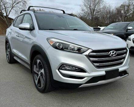 Серый Хендай Туксон, объемом двигателя 1.6 л и пробегом 61 тыс. км за 7000 $, фото 2 на Automoto.ua