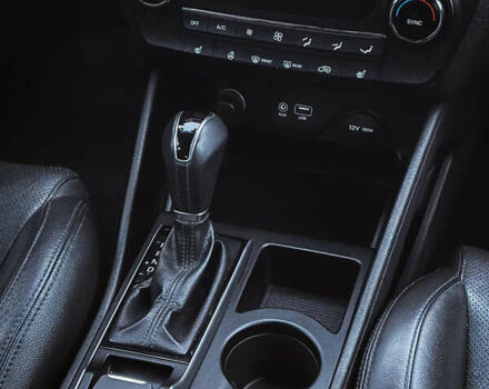 Сірий Хендай Туксон, об'ємом двигуна 1.6 л та пробігом 133 тис. км за 19000 $, фото 10 на Automoto.ua