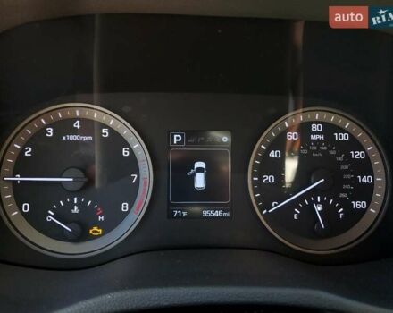 Сірий Хендай Туксон, об'ємом двигуна 1.6 л та пробігом 160 тис. км за 2700 $, фото 8 на Automoto.ua