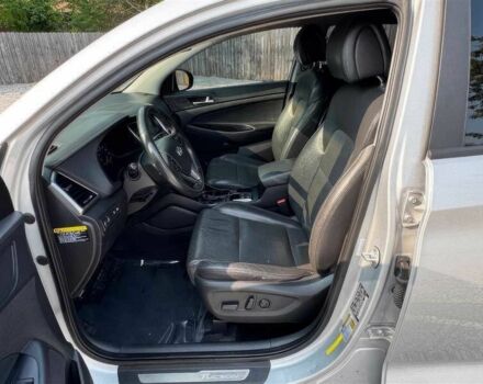 Сірий Хендай Туксон, об'ємом двигуна 1.6 л та пробігом 56 тис. км за 6800 $, фото 8 на Automoto.ua