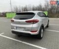 Сірий Хендай Туксон, об'ємом двигуна 2 л та пробігом 189 тис. км за 16900 $, фото 6 на Automoto.ua