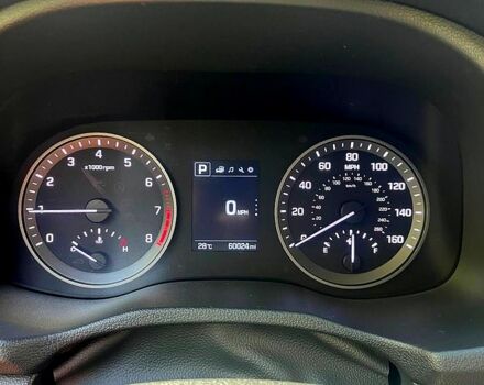 Сірий Хендай Туксон, об'ємом двигуна 2 л та пробігом 90 тис. км за 17790 $, фото 2 на Automoto.ua