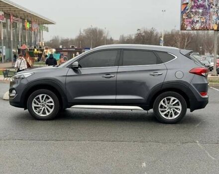 Серый Хендай Туксон, объемом двигателя 2 л и пробегом 46 тыс. км за 24500 $, фото 14 на Automoto.ua