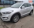 Сірий Хендай Туксон, об'ємом двигуна 2 л та пробігом 98 тис. км за 18500 $, фото 2 на Automoto.ua