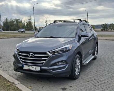 Серый Хендай Туксон, объемом двигателя 2 л и пробегом 124 тыс. км за 19200 $, фото 6 на Automoto.ua