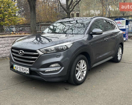 Серый Хендай Туксон, объемом двигателя 2 л и пробегом 193 тыс. км за 15300 $, фото 1 на Automoto.ua