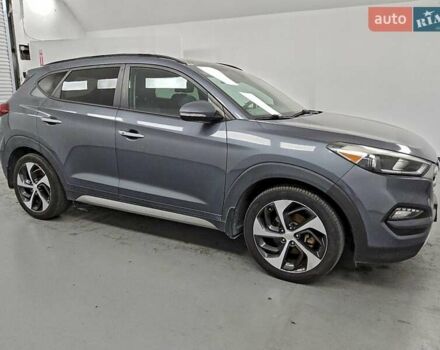 Сірий Хендай Туксон, об'ємом двигуна 1.59 л та пробігом 171 тис. км за 3200 $, фото 1 на Automoto.ua