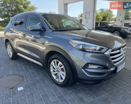 Серый Хендай Туксон, объемом двигателя 2 л и пробегом 118 тыс. км за 17200 $, фото 6 на Automoto.ua