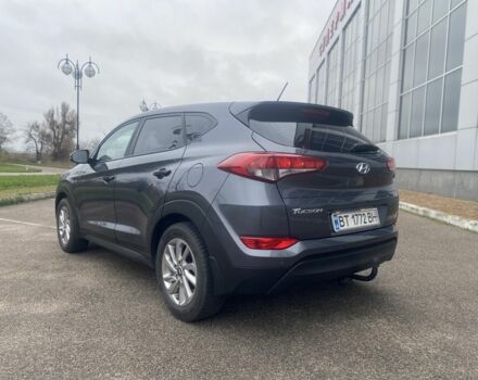 Сірий Хендай Туксон, об'ємом двигуна 2 л та пробігом 123 тис. км за 16000 $, фото 3 на Automoto.ua