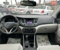Сірий Хендай Туксон, об'ємом двигуна 2 л та пробігом 118 тис. км за 15800 $, фото 3 на Automoto.ua