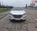 Сірий Хендай Туксон, об'ємом двигуна 2 л та пробігом 98 тис. км за 18500 $, фото 25 на Automoto.ua