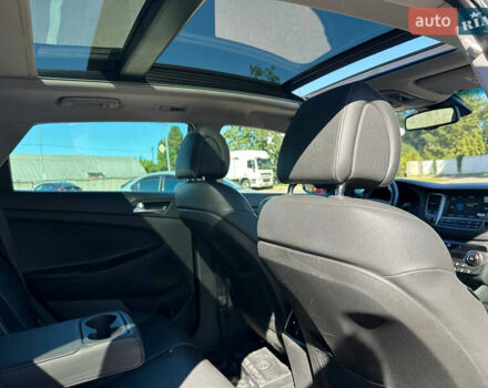 Хендай Туксон 2017 в Киеве на Automoto.ua Серый Хендай Туксон, объемом двигателя 2 л и пробегом 190 тыс. км за 16700 $, фото 35 на Automoto.ua