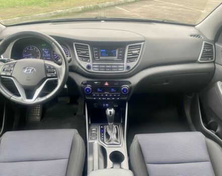 Сірий Хендай Туксон, об'ємом двигуна 2 л та пробігом 123 тис. км за 16000 $, фото 9 на Automoto.ua