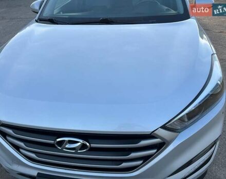 Серый Хендай Туксон, объемом двигателя 2 л и пробегом 176 тыс. км за 19500 $, фото 12 на Automoto.ua