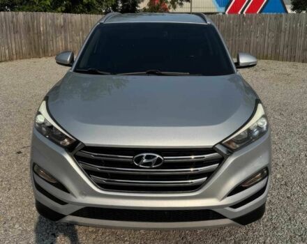 Сірий Хендай Туксон, об'ємом двигуна 1.6 л та пробігом 56 тис. км за 6800 $, фото 1 на Automoto.ua