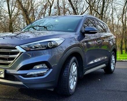 Серый Хендай Туксон, объемом двигателя 2 л и пробегом 19 тыс. км за 25000 $, фото 6 на Automoto.ua