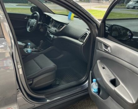 Серый Хендай Туксон, объемом двигателя 2 л и пробегом 3 тыс. км за 16500 $, фото 7 на Automoto.ua