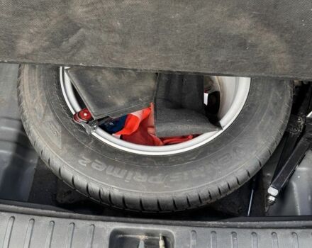 Серый Хендай Туксон, объемом двигателя 2 л и пробегом 65 тыс. км за 21000 $, фото 4 на Automoto.ua