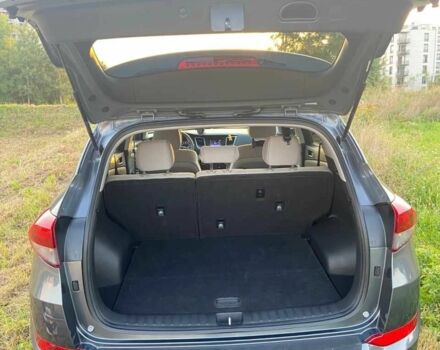 Хендай Туксон 2017 в Киеве на Automoto.ua Серый Хендай Туксон, объемом двигателя 2 л и пробегом 98 тыс. км за 12999 $, фото 5 на Automoto.ua