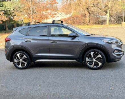 Сірий Хендай Туксон, об'ємом двигуна 1.6 л та пробігом 60 тис. км за 8000 $, фото 6 на Automoto.ua