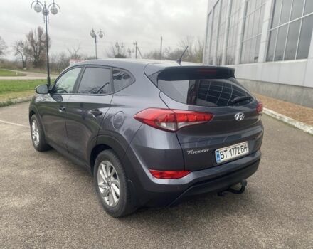 Сірий Хендай Туксон, об'ємом двигуна 2 л та пробігом 123 тис. км за 16000 $, фото 4 на Automoto.ua