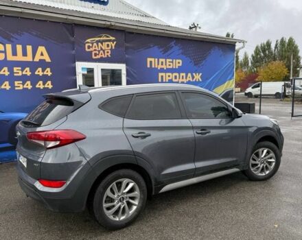 Сірий Хендай Туксон, об'ємом двигуна 2 л та пробігом 92 тис. км за 15200 $, фото 2 на Automoto.ua
