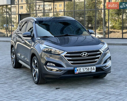 Серый Хендай Туксон, объемом двигателя 2 л и пробегом 125 тыс. км за 18990 $, фото 17 на Automoto.ua