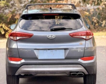 Сірий Хендай Туксон, об'ємом двигуна 1.6 л та пробігом 60 тис. км за 8000 $, фото 4 на Automoto.ua