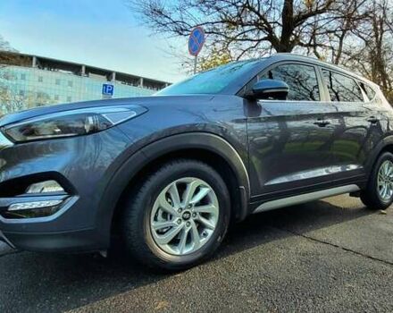 Серый Хендай Туксон, объемом двигателя 2 л и пробегом 19 тыс. км за 25000 $, фото 13 на Automoto.ua