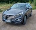 Серый Хендай Туксон, объемом двигателя 2 л и пробегом 166 тыс. км за 15000 $, фото 1 на Automoto.ua