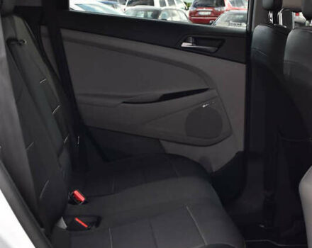 Сірий Хендай Туксон, об'ємом двигуна 2 л та пробігом 117 тис. км за 16900 $, фото 11 на Automoto.ua