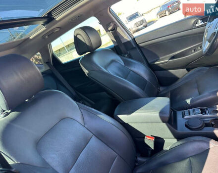 Хендай Туксон 2017 в Киеве на Automoto.ua Серый Хендай Туксон, объемом двигателя 2 л и пробегом 190 тыс. км за 16700 $, фото 38 на Automoto.ua