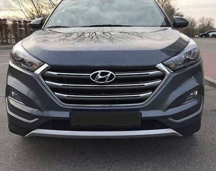 Серый Хендай Туксон, объемом двигателя 2 л и пробегом 130 тыс. км за 14400 $, фото 1 на Automoto.ua