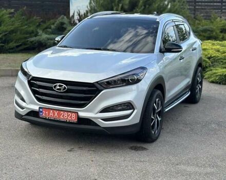 Сірий Хендай Туксон, об'ємом двигуна 2 л та пробігом 43 тис. км за 19000 $, фото 30 на Automoto.ua