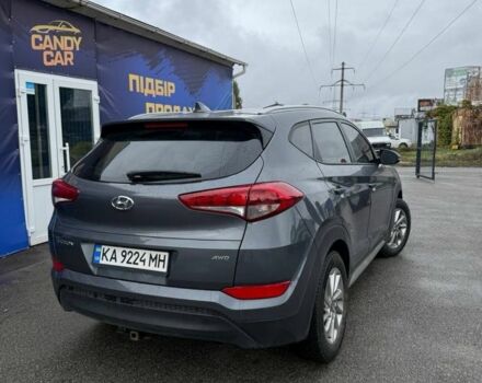 Сірий Хендай Туксон, об'ємом двигуна 2 л та пробігом 92 тис. км за 15200 $, фото 3 на Automoto.ua