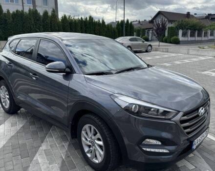 Серый Хендай Туксон, объемом двигателя 2 л и пробегом 65 тыс. км за 21000 $, фото 3 на Automoto.ua