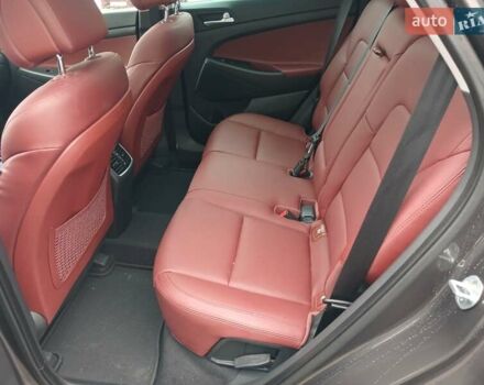 Сірий Хендай Туксон, об'ємом двигуна 1.6 л та пробігом 44 тис. км за 17188 $, фото 10 на Automoto.ua