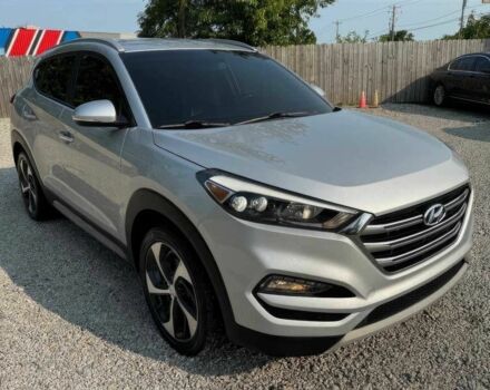 Сірий Хендай Туксон, об'ємом двигуна 1.6 л та пробігом 56 тис. км за 6800 $, фото 2 на Automoto.ua