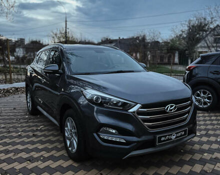 Сірий Хендай Туксон, об'ємом двигуна 1.6 л та пробігом 133 тис. км за 19000 $, фото 1 на Automoto.ua