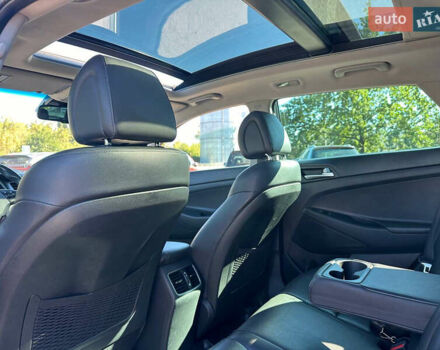 Хендай Туксон 2017 в Киеве на Automoto.ua Серый Хендай Туксон, объемом двигателя 2 л и пробегом 190 тыс. км за 16700 $, фото 26 на Automoto.ua