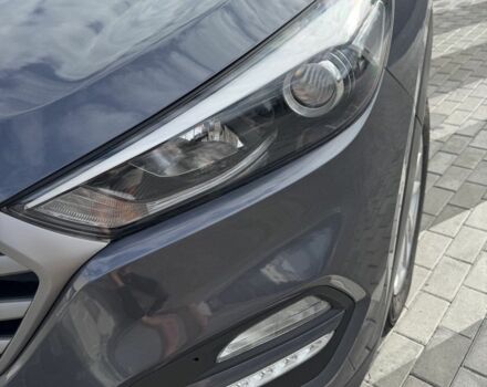 Серый Хендай Туксон, объемом двигателя 2 л и пробегом 65 тыс. км за 21000 $, фото 10 на Automoto.ua