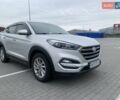 Сірий Хендай Туксон, об'ємом двигуна 2 л та пробігом 189 тис. км за 16900 $, фото 2 на Automoto.ua
